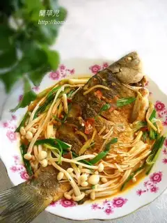 Garlic golden needle carp