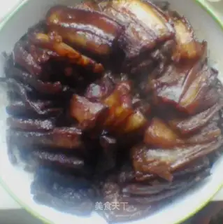 Steamed pork with dried beans