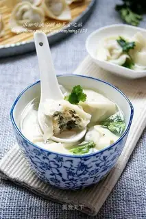 Chicken and seaweed wonton