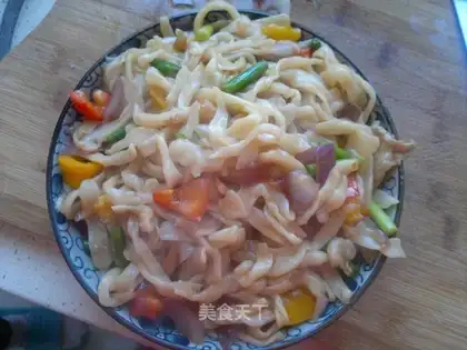 Home-style mixed fried noodles