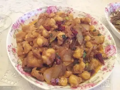 stir-fried chicken cartilage with onion