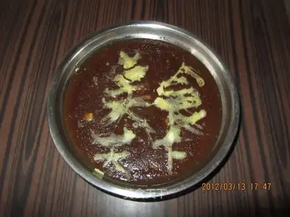 Braised rice with bone soup