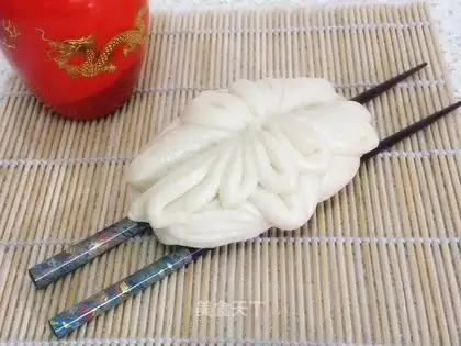 Chinese Lotus Roll