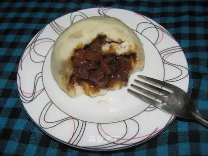 Smoked pork bun