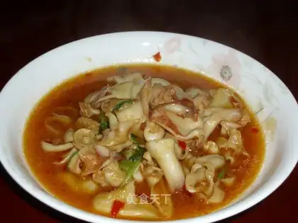 Braised elephant trunk shellfish meat in sauce