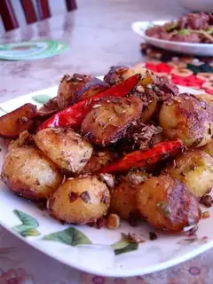 Spicy little potatoes