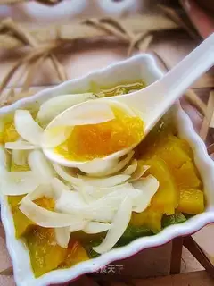 Steamed lily with pumpkin