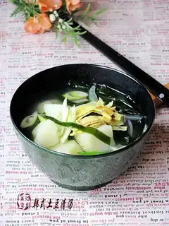 Korean potato broth