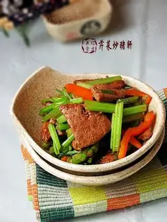 stir-fried pork liver with celery