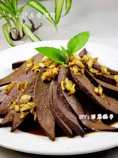 Spiced pork liver with garlic sauce