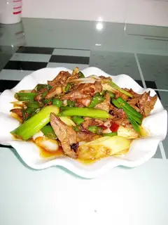 Fried chicken offal with onions