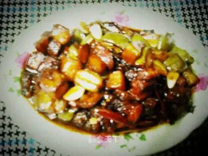 Braised pork with eggplant