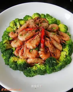stir-fried shrimp with broccoli