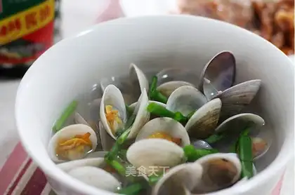 Clam soup