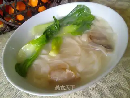 clear broth noodle soup