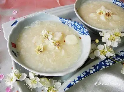 Green calyx plum yam glutinous rice porridge