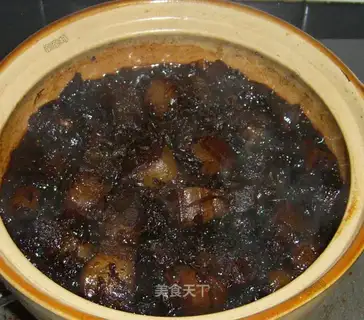 Roasted pork with dried plum vegetables