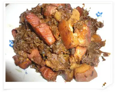Roasted pork with dried plum vegetables