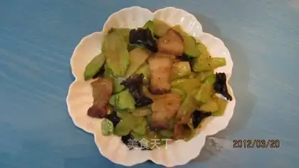 stir-fried vegetables with pork belly