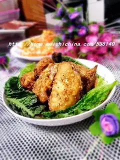 Spicy fried chicken wings