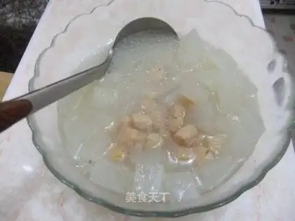 Radish scallop soup