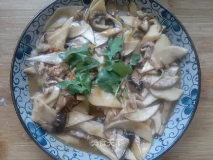 Oil guzzling double mushroom