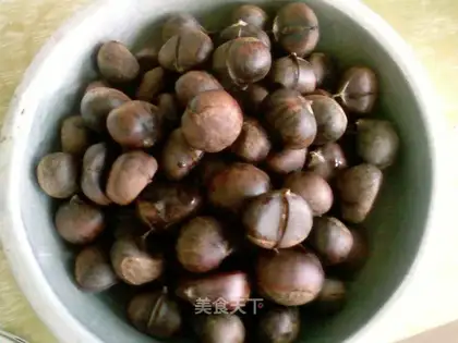 Boiling chestnuts