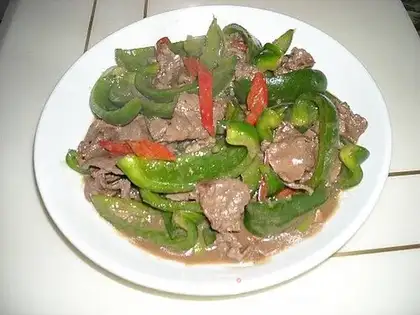 stir-fried beef with colorful peppers