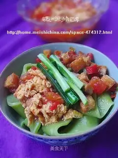 Hand-rolled spinach noodles