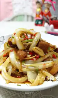 stir-fried pork with cabbage