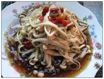 Flammulina velutipes with sauce