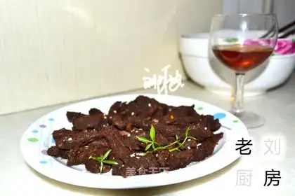 Red wine beef jerky