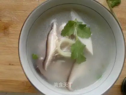 Apricot abalone and mushroom soup