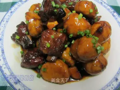 Braised pork steak with chestnut