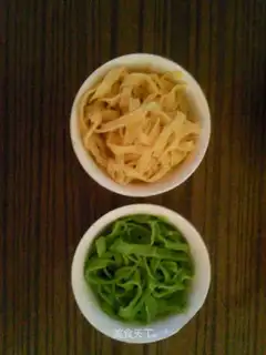Vegetable handmade noodles