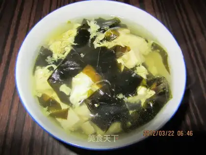 Big bone seaweed soup