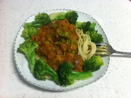 Spaghetti with pumpkin sauce