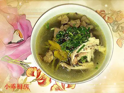 Chicken liver powder in chicken soup