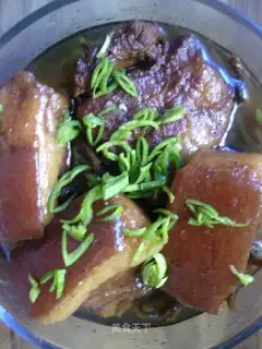 Steamed pork with dried beans