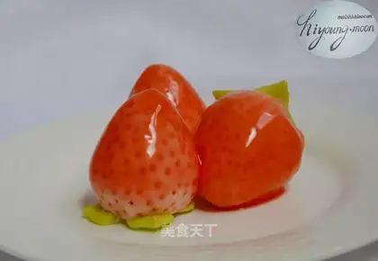 Artificial strawberry bag