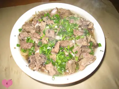 Steamed fresh mushroom ribs