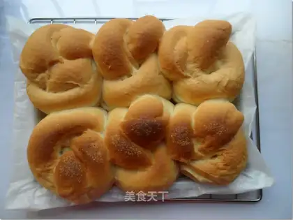Yogurt twist bun