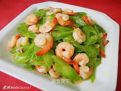 stir-fried shrimp with celery