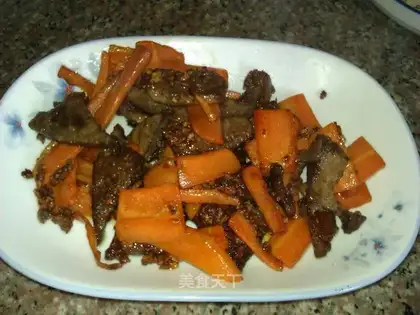 stir-fried carrot with pork liver
