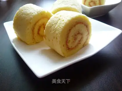 Jam cake roll
