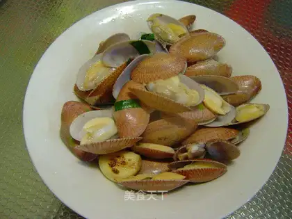 stir-fried clam in oil