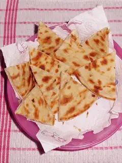Spiced scallion cake