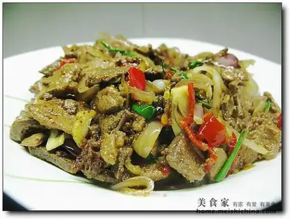 Fried pork liver with onion