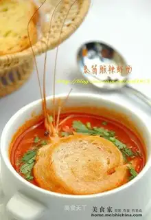 Hot and sour shrimp soup with Thai sauce