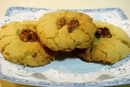walnut crisp